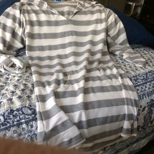 🐟Hooded pool cover-up with pockets!